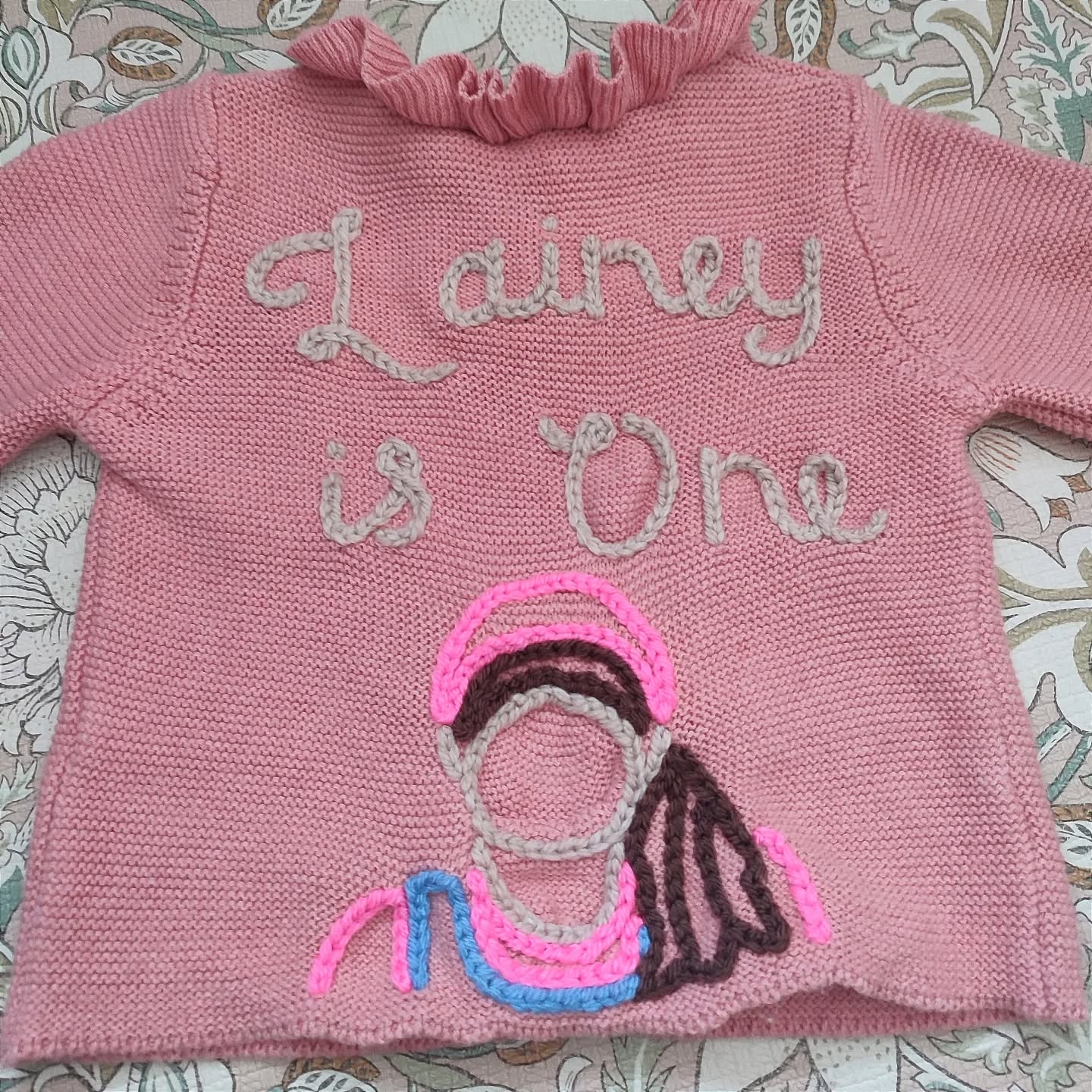 Mystery knit- name + medium design