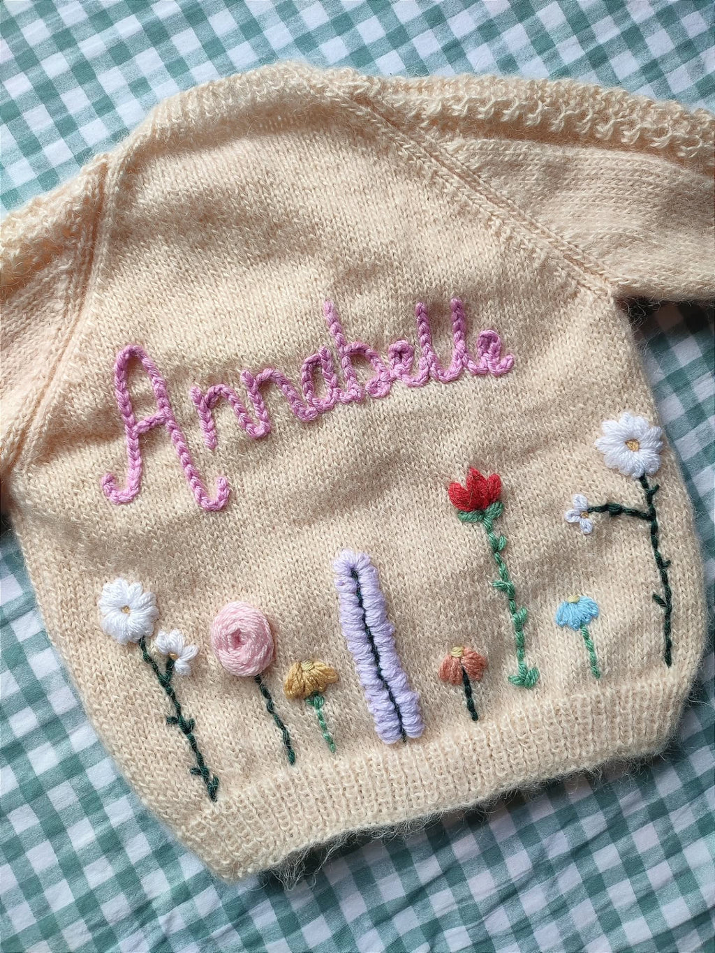 Mystery knit- name + medium design