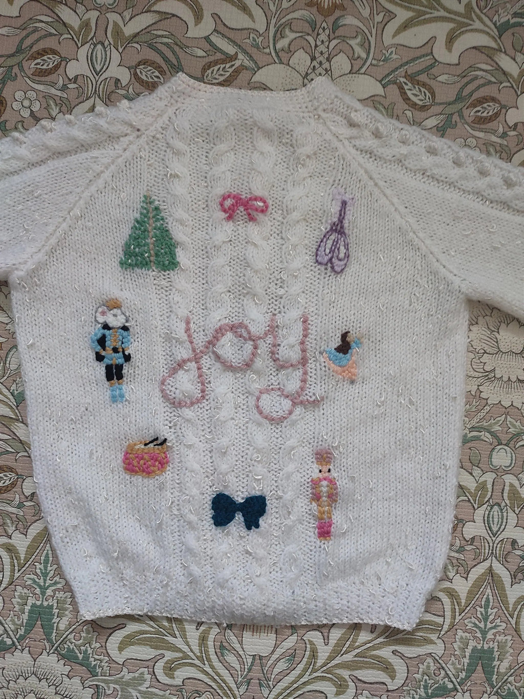 Hand embroidered Christmas The Nutcracker inspired cardigan.Hand knitted white cardigan. Size 3-5 years