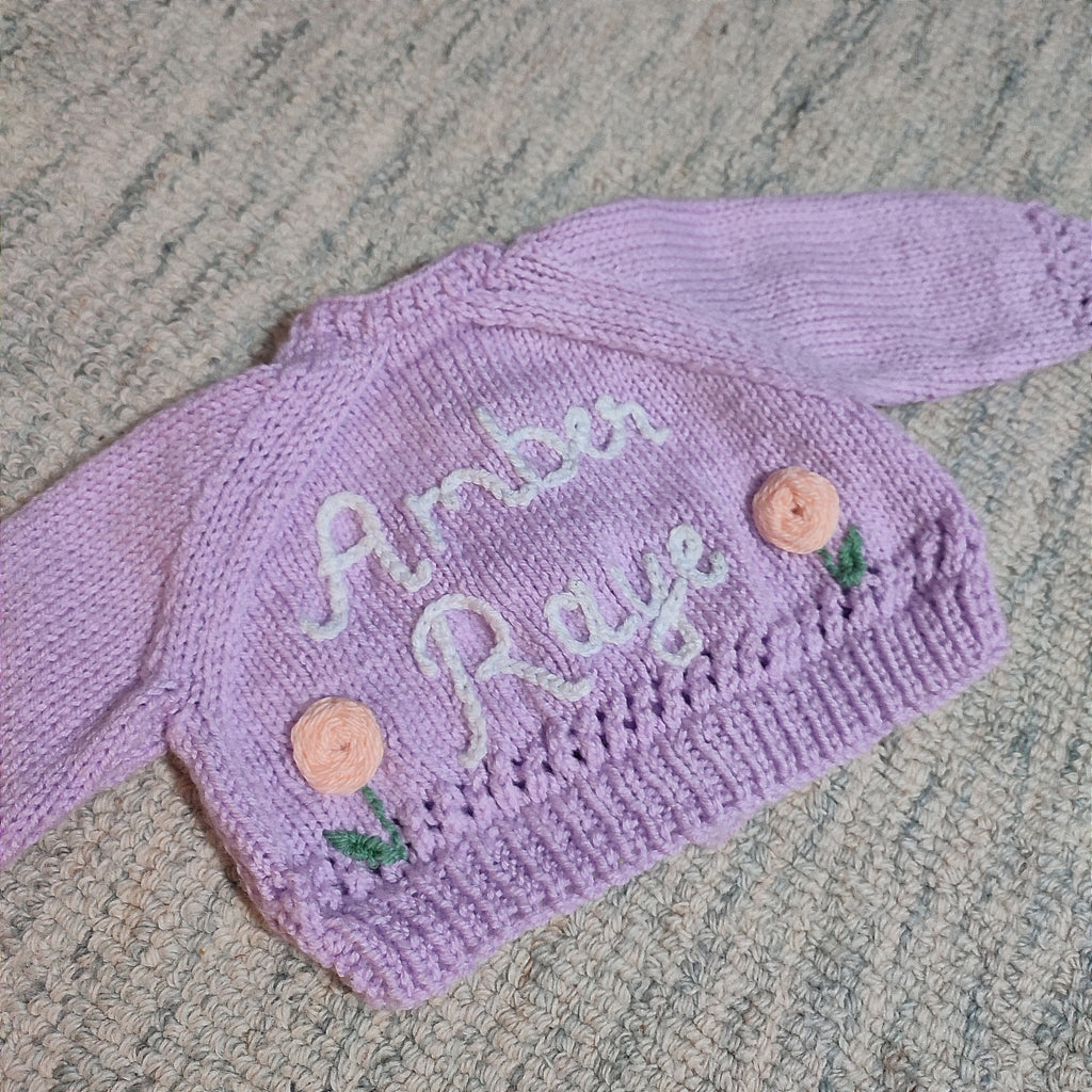 Mystery knit- name + small design