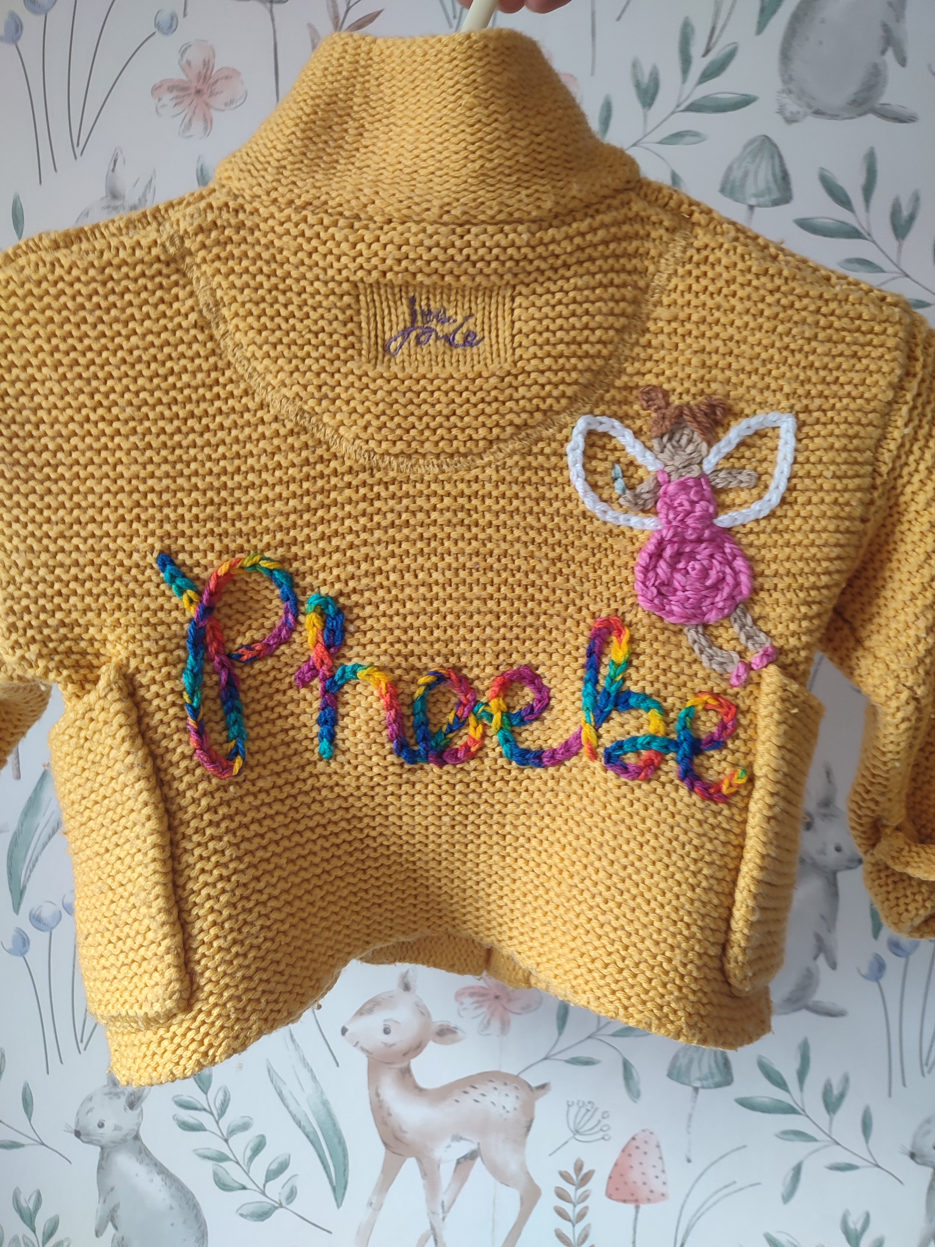 Mystery knit- name + small design